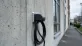 Jak ładować samochód elektryczny w bloku