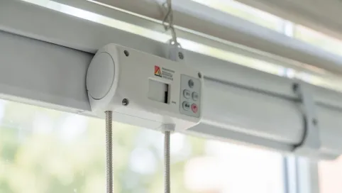 jak wyregulować rolety elektryczne