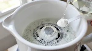 Jak odkamienić czajnik elektryczny kwaskiem cytrynowym