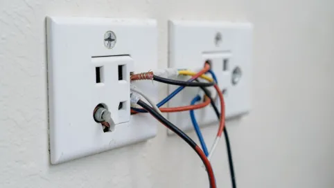 Jak podłączyć gniazdko elektryczne szeregowo