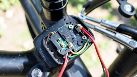 Jak zdjąć ogranicznik prędkości w rowerze elektrycznym Bafang