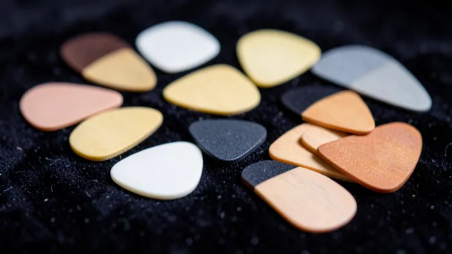 Jaka kostka do gitary elektrycznej