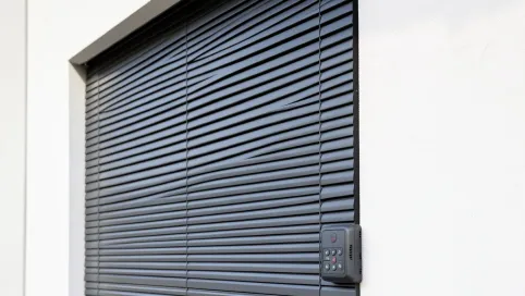 Rolety zewnętrzne podtynkowe elektryczne cena