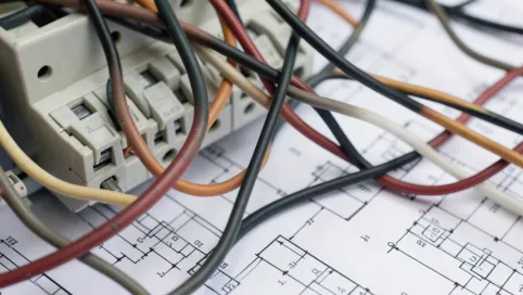 Uprawnienia budowlane elektryczne jakie studia